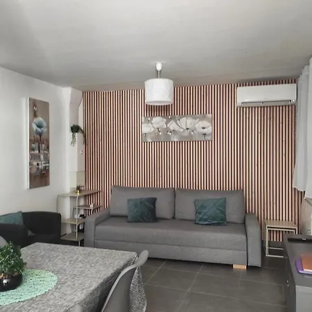 Holiday home Maison Cagnat Pierrelatte